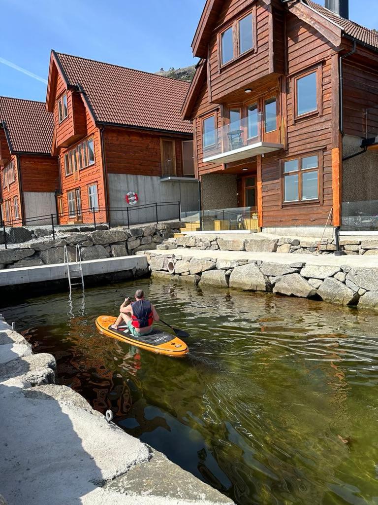 Preikestolen Panorama - Seaside Apartments Jørpeland Exterior foto